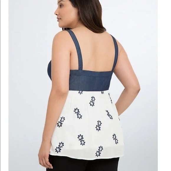 Torrid Chambray floral baby doll top - Picture 6 of 10